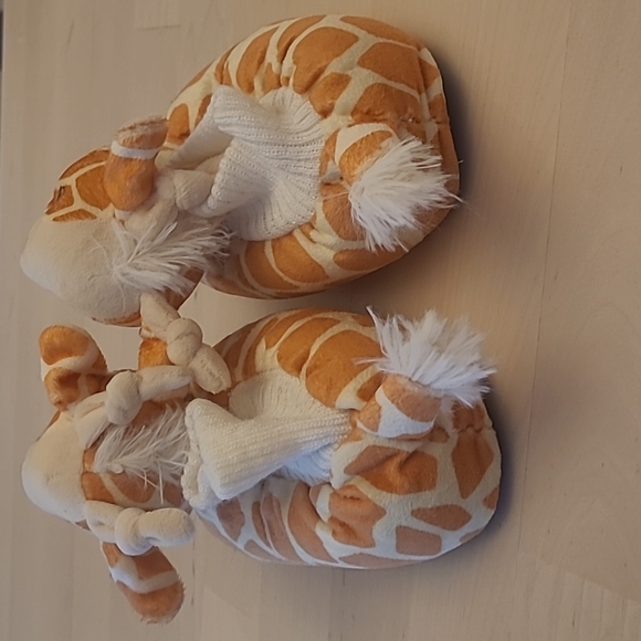 NWOT Yankee Toybox Giraffe Kids Slippers Toddler Size 7-8 - Picture 8 of 14